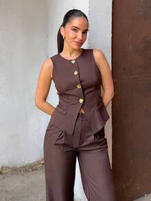 Marta Soriano 1 Set Solid Color Single-Breasted Vest, Pleated Wide-Leg Pants Suit - Brown - View 6