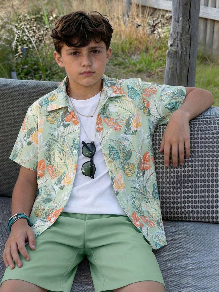 SHEIN Vacaura 2pcs/Set Teenage Boys Casual Summer Vacation Holiday Palm Tree&Island Style Short Sleeve Shirt And Shorts Set,Loose Fit Comfortable Fashionable Outfit - Multicolor - View 1