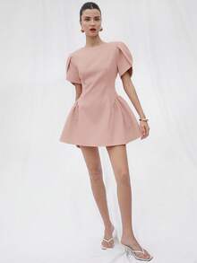 Vestido corto de manga corta con cuello redondo, escote de princesa, estampado de tulipanes y dobladillo abultado empalmado - Rosa vieja - Ver 3