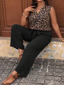 SHEIN VCAY Plus Size Leopard Print V-Neck Shirt And Solid Color Black Pants 2-Piece Set,Summer Smart Casual Vacation Holiday Beach Outfit,Boho Music Festivals - Black - View 3