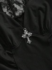 ROMWE Goth 哥特风 Y2K 性感撞色蕾丝交叉装饰褶皱腰身修身女式上衣 - 黑色 - 查看 2