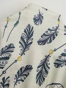 Doze Lane Feather Wind Chime Print Plus Size Short Sleeve 3/4 Pants Pajama Set, Suitable For Outerwear - Multicolor - View 8