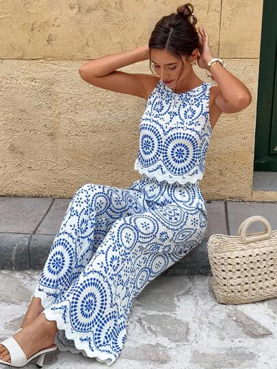 SHEIN PETITE CURVE Plus Size 2pcs Women Colorblock Print Sleeveless Top And Loose Wide Leg Pants Summer Vacation Suit, Blue,Suitable For Daily Dressing, Vacation, Outdoor Activities, School, Graduation, Gatherings, Commuting, Office, Picnic, Beach, Summer , Summer Outfit For Women , Festival Outfits For Women , Beach Outfit For Women , Holiday Outfits For Women, Vacation Outfits For Women, Blue Pants For Women