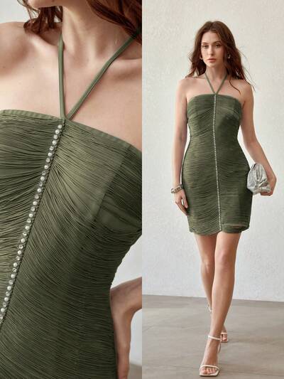 ROBE MINI AJUSTÉE POUR FEMMES À ENCOLURE ras-du-cou, TAILLE CINTRÉE ET FRONCÉE