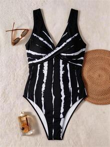 Swim Lushoire Maiô Listrado Preto e Branco Decote Halter Plus Size Feminino, Design Minimalista Casual - Multicolorido - Visão 3