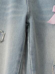 SHEIN 少女复古做旧喇叭牛仔裤，休闲百搭黑色牛仔裤，饰有3D蝴蝶结，适合所有季节 - 淺色水洗藍 - 查看 5