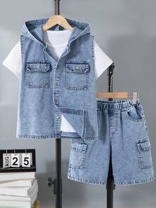SHEIN Vacaura 两件套男童牛仔背心和工装短裤，夏季新品，休闲街头风，浅蓝色水洗牛仔布，适合返校穿着，松紧腰带+工装口袋设计，宽松直筒版型，柔软棉质牛仔面料，适合日常穿着、外出、上学、聚会等各种场合。 - 淺色水洗藍 - 查看 4