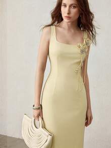MOTF PREMIUM WOMEN'S ELEGANT ROSE APPLIQUE KNIT DRESS - Pale Yellow - View 7