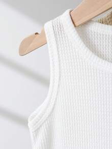 SHEIN Playful Pals Bộ 5 áo ba lỗ dệt kim màu trắng, thích hợp mặc trong, cho các hoạt động ngoài trời, mặc thường ngày, du lịch, phù hợp cho bé trai từ 6 tháng đến 3 tuổi. - Nhiều màu - Xem 5
