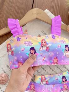 SHEIN K-Pop 超级巨星印花少女泳装，荷叶边装饰，三件套儿童泳装，沙滩度假写真套装 - 彩色 - 查看 4