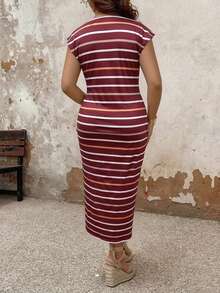 EMERY ROSE Vestido maxi de talla grande con bloqueo de color a rayas, cinturón en la cintura y estilo casual para vacaciones - Rojo violeta - Ver 2