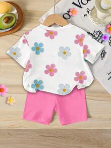 SHEIN Bộ đồ cho bé gái gồm áo thun ngắn tay cổ tròn in hoa và quần short ôm sát, kiểu dáng thời trang thoải mái, áo thun trắng và quần short hồng, thích hợp cho mùa xuân/hè. - Nhiều màu - Xem 2