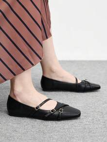 CUCCOO BIZCHIC 女鞋 女式方头平底黑色多条纹低帮玛丽珍鞋，时尚舒适，日常百搭通勤鞋 - 阿凡達黑 - 查看 4