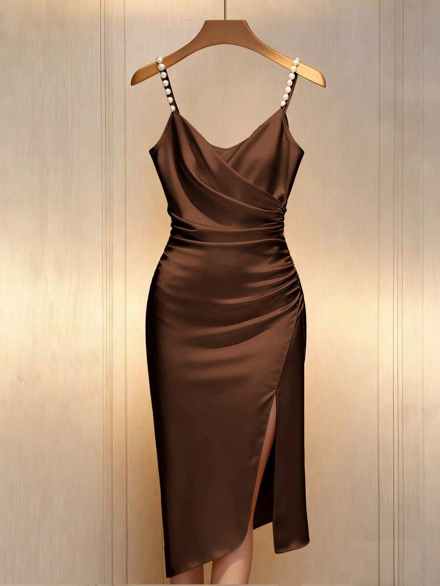 Franclia Đầm ôm sát cơ thể kiểu Pháp lãng mạn màu sâm panh, cổ chéo, thắt eo, đính ngọc trai và xẻ tà. - màu nâu - Xem 1