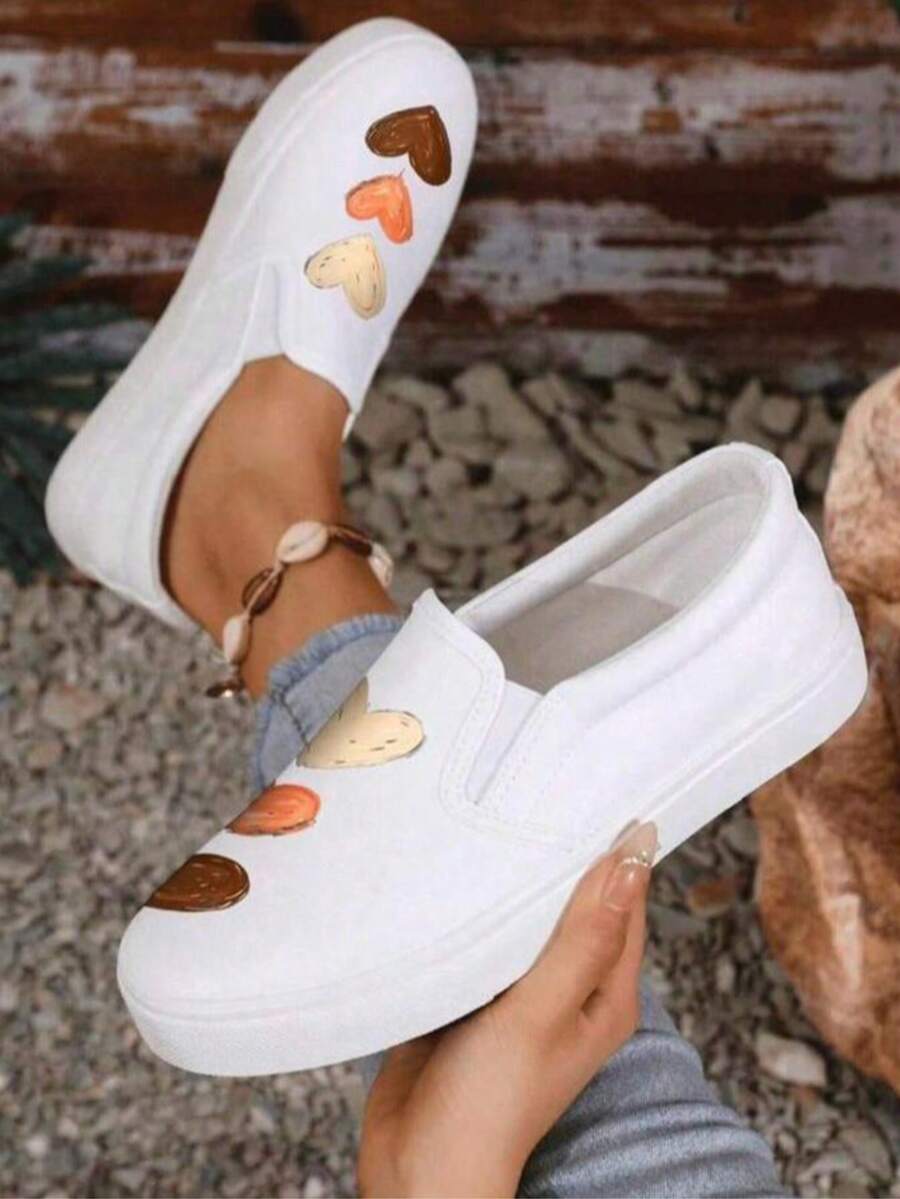 Tenis Slip-On Negros con Diseño de Corazones | Casual, Cómodos y Antideslizantes - M1 - Ver 1