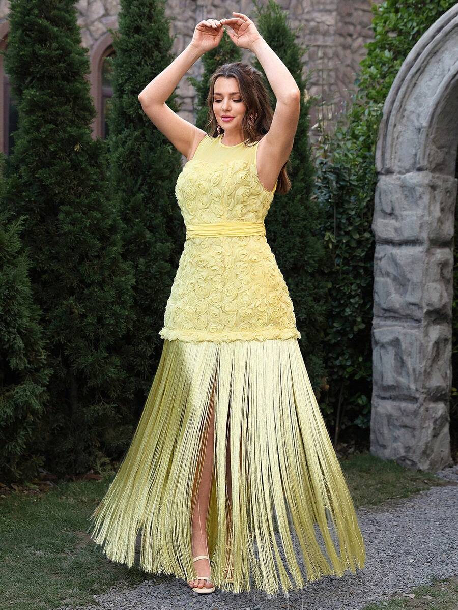 VOLUPTÉ CURVE 大码春夏连衣裙，优雅浪漫3D立体花卉雪纺浅黄色流苏圆领无袖系腰长裙，适合派对、生日、早午餐、约会等场合。