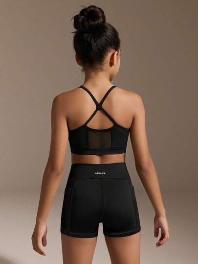 少女露肩短款上衣和短裤套装 – 时尚休闲运动服，适合户外跑步和长距离运动