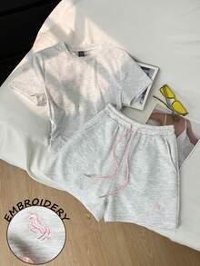 GlowEve 女士休闲运动风春夏两件套，刺绣马图案，圆领修身短袖T恤和高腰抽绳宽松短裤 - 灰色 - 查看 5