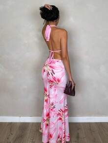 SHEIN Glamour 性感度假风针织露背吊带短款上衣，饰有3D立体花卉图案，凸显肩颈线条，适度露肤，魅力十足；高腰鱼尾裙，贴合腰臀，拉长腿部线条。女士两件套，适合日常约会、海滩度假、生日派对、朋友聚会等场合。可单穿，也可搭配开衫打造日常造型——不规则花卉镂空设计 - 粉色 - 查看 2