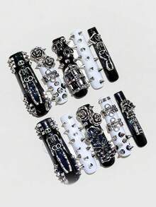 ROMWE Goth 10 đinh tán tối màu phong cách Punk, miếng dán móng tay giả hình đầu lâu và một miếng băng dính hai mặt. - Đen và trắng - Xem 2