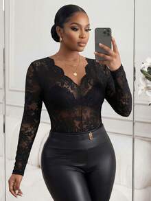 SHEIN Lady CURVE Plus Size Women's Elegant Sexy Sheer Lace Top,Ace See-Through V-Neck Long-Sleeved Black Top,Valentine's Day,Weddings & Events,Elegant,Black Top - Black - View 4