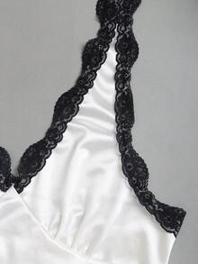 Sweetra 女士春季法式甜美蕾丝边V领修身A字性感粉色连衣裙 - 白色 - 查看 4