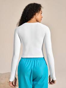 Exploreva Camiseta de manga larga para yoga al aire libre para mujeres; Camiseta de entrenamiento de Pilates y fitness; Diseño de puño con agujero para el pulgar; Camiseta de manga larga ajustada para correr - Multicolor - Ver 2