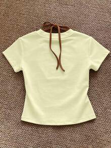 SHEIN Camiseta de manga corta de cuello redondo ajustada con estampado de leopardo - Amarillo - View 2