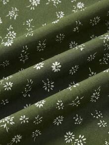 lacRébo 绿白相间碎花印花中长连衣裙，正面系带设计，V领剪裁，尽显优雅风范，是春夏法式巴黎风野餐、外出、办公、婚礼宾客等场合的理想之选。 - 彩色 - 查看 9