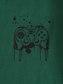 2 pièces Ensemble de pyjama ajusté pour garçons, tenue de détente d'été avec Top à col rond et manches courtes et short assorti, vert foncé avec imprimé graphique de console de jeu vidéo numérique noir sur un tissu en maille stretch doux - Vert - Voir 5