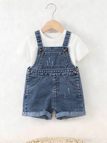 SHEIN Playful Pals 男婴复古水洗牛仔背带裤，夏季新品。时尚休闲风，深蓝色复古牛仔面料，大口袋设计，做旧水洗效果。轻盈柔软的棉质牛仔面料，穿着舒适亲肤。时尚男童必备单品，适合日常休闲穿着、拍照、外出、派对、音乐节、度假等各种场合。 - 深色水洗藍 - 查看 1