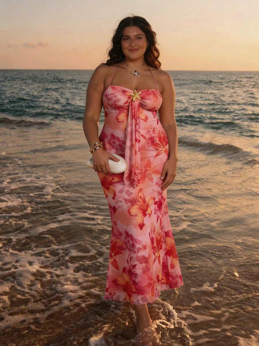 SHEIN BAE 大码女士度假针织网纱渐变浪漫修身露背系带金属扣装饰鱼尾长裙，适合派对、约会、下午茶等场合，性感优雅的夏季兰花长裙，海滩度假、夏季穿搭、假日、婚礼季、海滩邮轮度假、情人节穿搭、浪漫连衣裙、性感约会装、碎花连衣裙、粉色连衣裙 - 粉色 - 查看 1