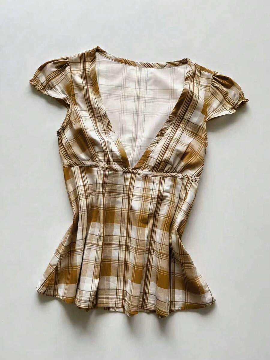 SHEIN V-Neck Short Sleeve Fitted Women Top - Mocha Brown - View 1