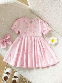 SHEIN Playful Pals 新生女宝宝春夏米色短袖连衣裙，公主袖，喇叭下摆，纹理面料，优雅宝宝连衣裙穿搭 - 淺粉色 - 查看 4