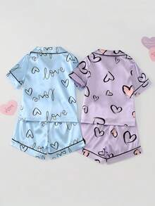 SHEIN Playful Pals 四件套女童睡衣套装，翻领短袖短裤，夏季浅蓝色和紫色爱心字母印花睡衣家居服，仿丝缎面料，柔软舒适，纽扣前襟，黑色滚边，亲肤透气轻盈，高品质时尚优雅睡衣套装，适合日常休闲居家穿着。 - 彩色 - 查看 2