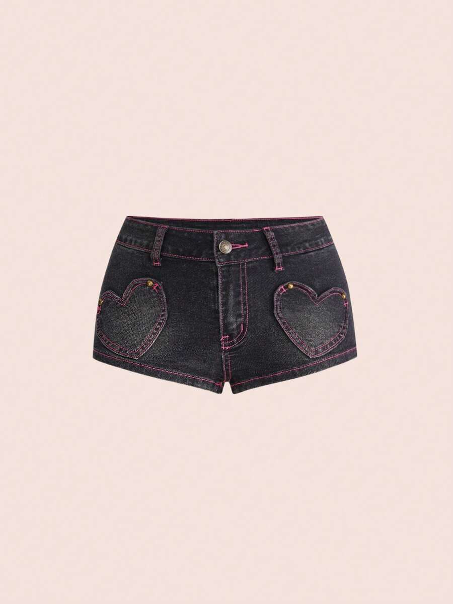 ROMWE Quần short denim nữ tính phong cách retro Y2K phối màu tương phản với họa tiết trái tim và đinh tán trang trí, quần jean mini cạp siêu thấp dành cho nữ. - màu đen - Xem 1