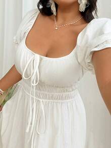 SHEIN EZwear Đầm thanh lịch cổ vuông tay ngắn thắt eo khoét rỗng thêu dành cho nữ cỡ lớn - trắng - Xem 6