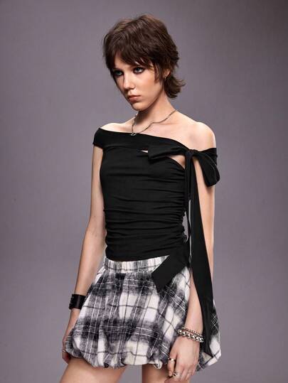 ROMWE Avant Y2K Sexy Off-Shoulder Lace-Up Side Ruched Fitted Women Top