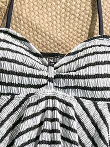 SHEIN Bộ tankini cho bé gái tuổi teen, đồ bơi dệt kim kẻ sọc buộc cổ bèo nhún. - Đen và trắng - Xem 5