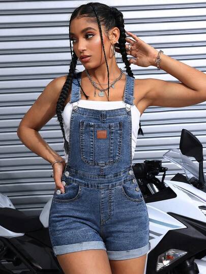 SHEIN PETITE Quần yếm denim nữ thêu chữ, có túi, kiểu dáng thường ngày.