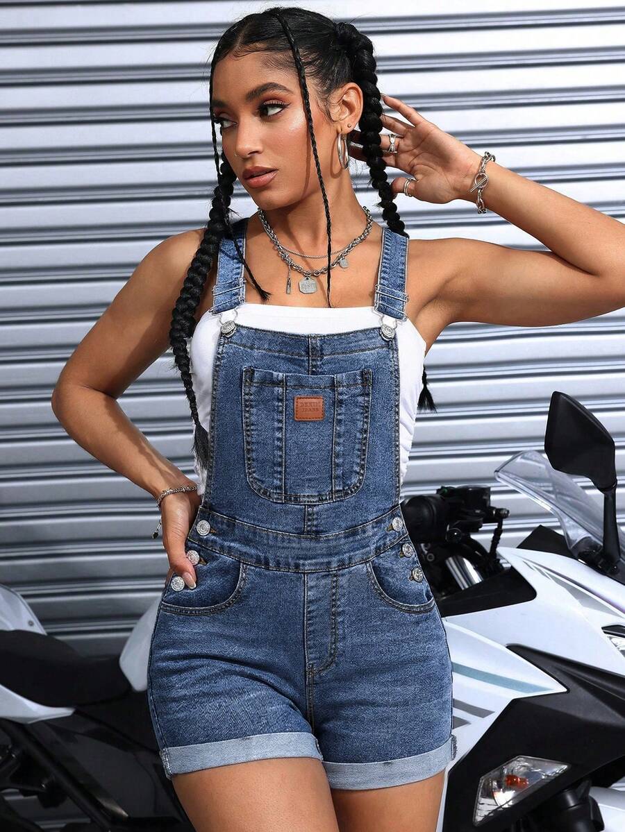 SHEIN PETITE Quần yếm denim nữ thêu chữ, có túi, kiểu dáng thường ngày. - Rửa tối - Xem 1