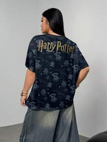 HARRY POTTER X SHEIN 大码女式夏季休闲时尚街头风日常通勤校园风动物徽章字母印花宽松T恤 - 白色 - 查看 2