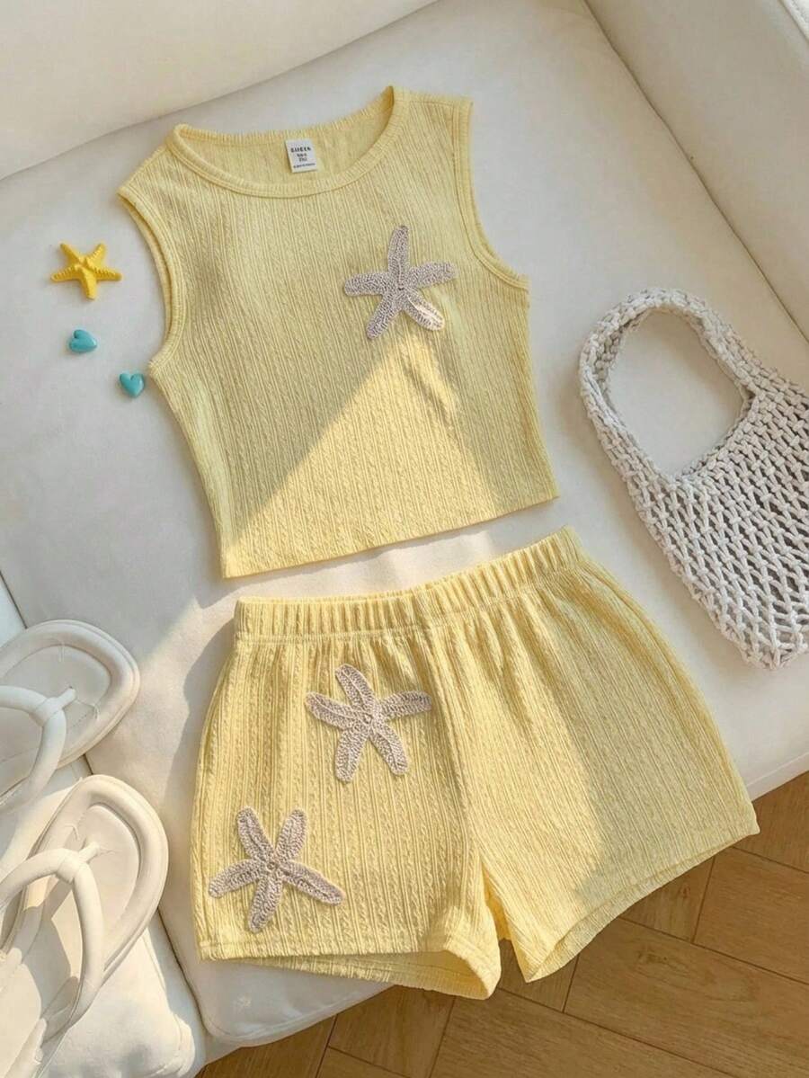 SHEIN 少女休闲舒适圆领无袖海星装饰针织条纹质感背心和短裤两件套,浅黄色 - 黃色 - 查看 1