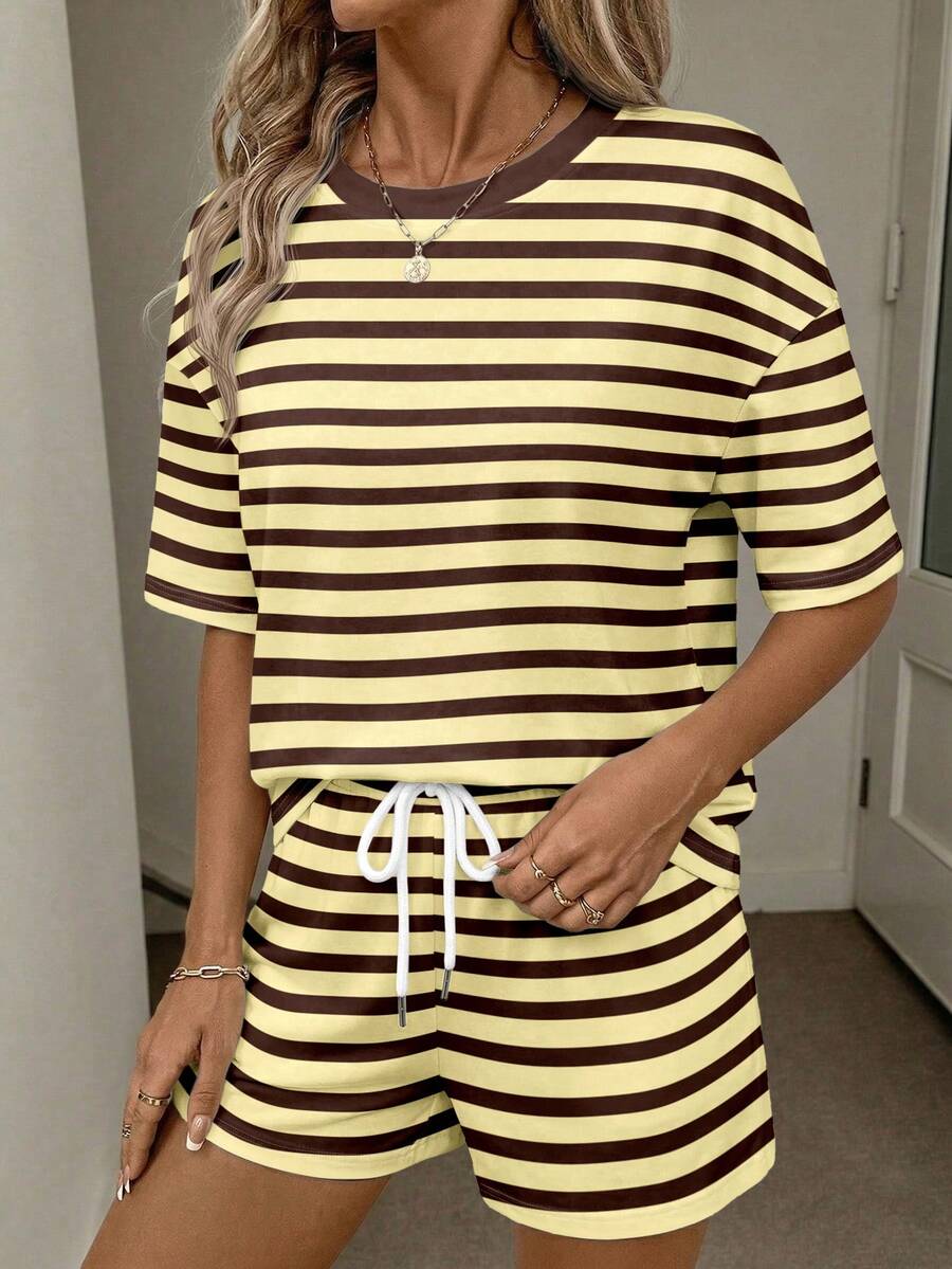 SHEIN LUNE 女士圆领落肩上衣和系带短裤休闲两件套，女士夏季休闲装 - 彩色 - 查看 1