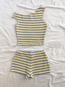 SHEIN WYWH 女士春夏度假两件套：红白条纹针织不对称露肩短款上衣和超低腰紧身短裤，适合派对、圣诞节、情人节、约会、海滩、邮轮、嘉年华、复活节等场合。 - 黃色 - 查看 2