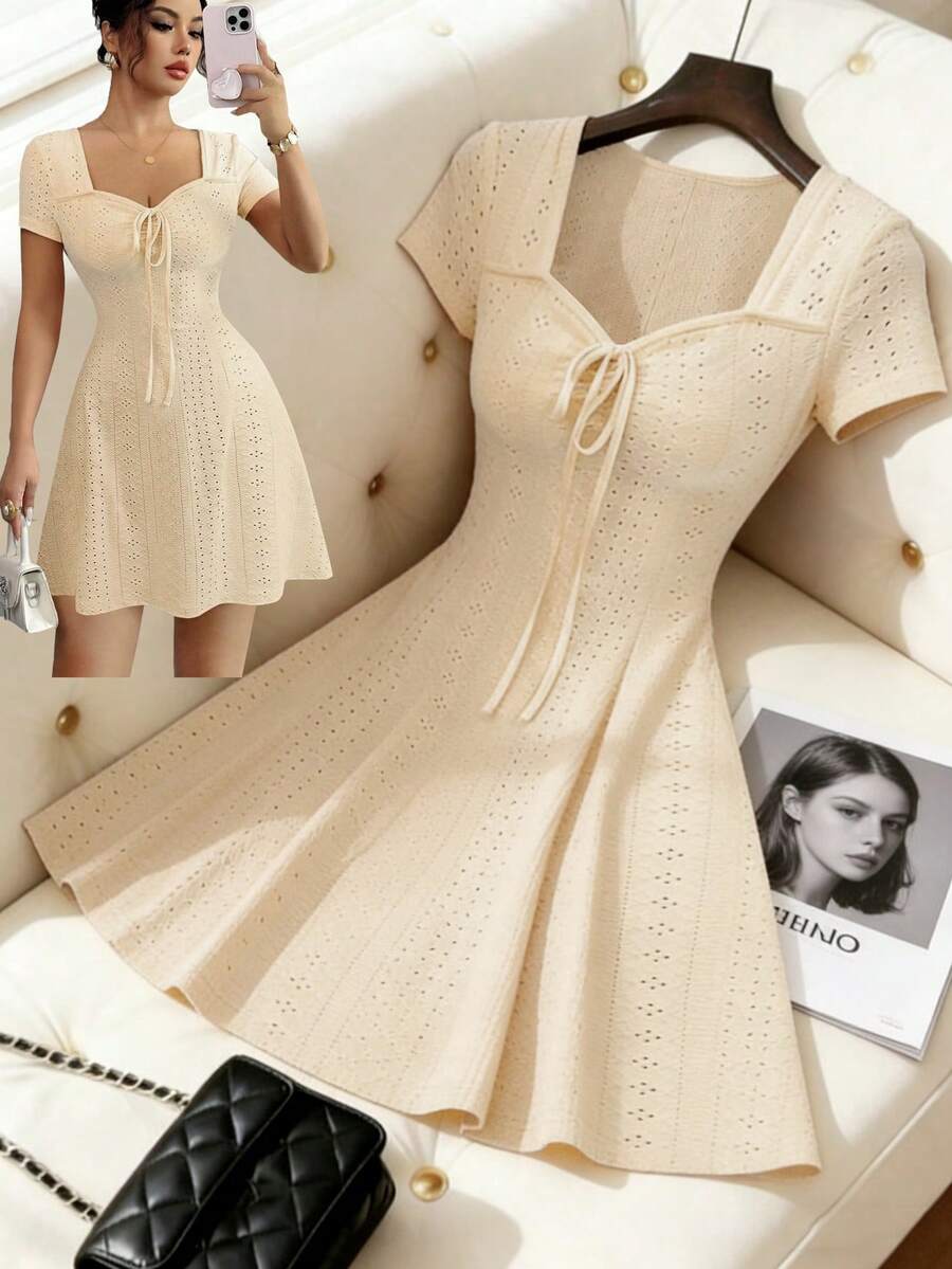SHEIN Elenzya 新款夏季奶油黄针织提花性感修身系带迷你连衣裙（女款） - 杏色 - 查看 1