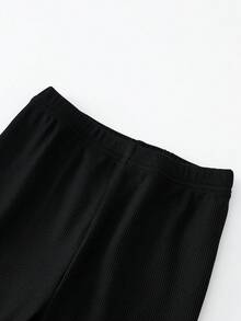 SHEIN 女童经典条纹针织T恤，饰有雏菊刺绣，搭配纯色高腰喇叭裤，两件套，时尚夏季休闲装 - 黑與白 - 查看 7