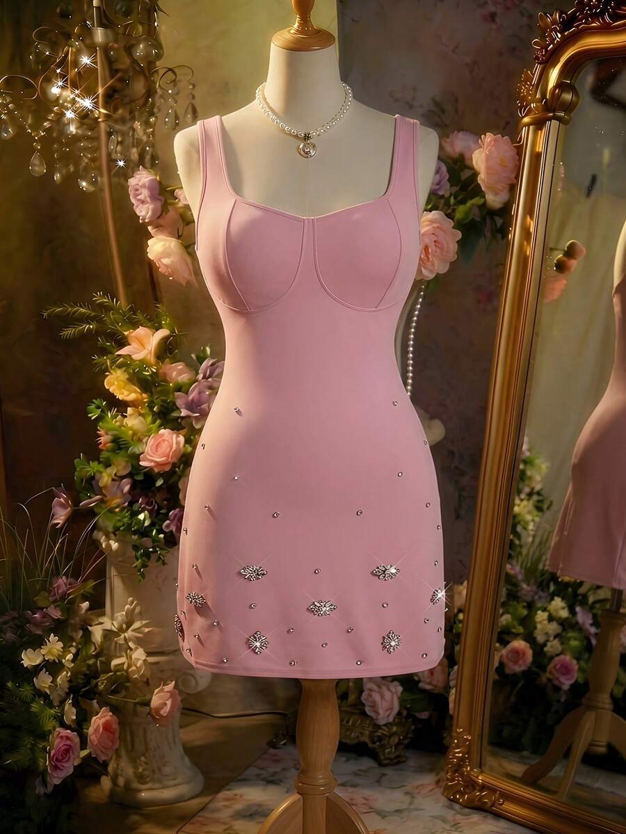 SHEIN MOD 大码女式水钻装饰闪亮优雅粉色迷你连衣裙，适合情人节、生日派对等场合