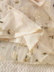 夏季新生女宝宝白色无袖拼接蝴蝶结粉色花朵刺绣网纱连衣裙 - 杏色 - 查看 8