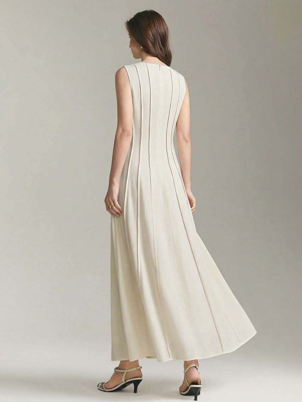 Women's Beige Almond Comfortable Fabric Fitted Square Neck Shoulder Sleeveless T-Shape Patchwork Design 3D Boning Craft All-Season Versatile Modern Urban Casual Fashion Business Casual Office Low-Key Old Money Style Elegant Sophisticated Urban Commute High-Quality Airport Premium Material High-Intellect High-End Cruise Wear Wedding Guest Dress Mid-Length